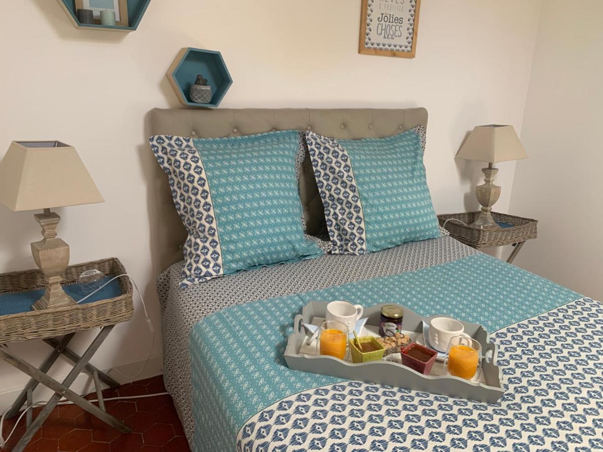 Châteauneuf-de-Gadagne Un Soir Sous Les Etoiles Bed & Breakfast エクステリア 写真